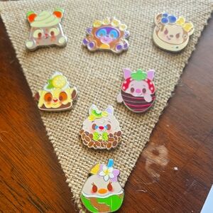 7 Disney Munchlings Pin- Series 2